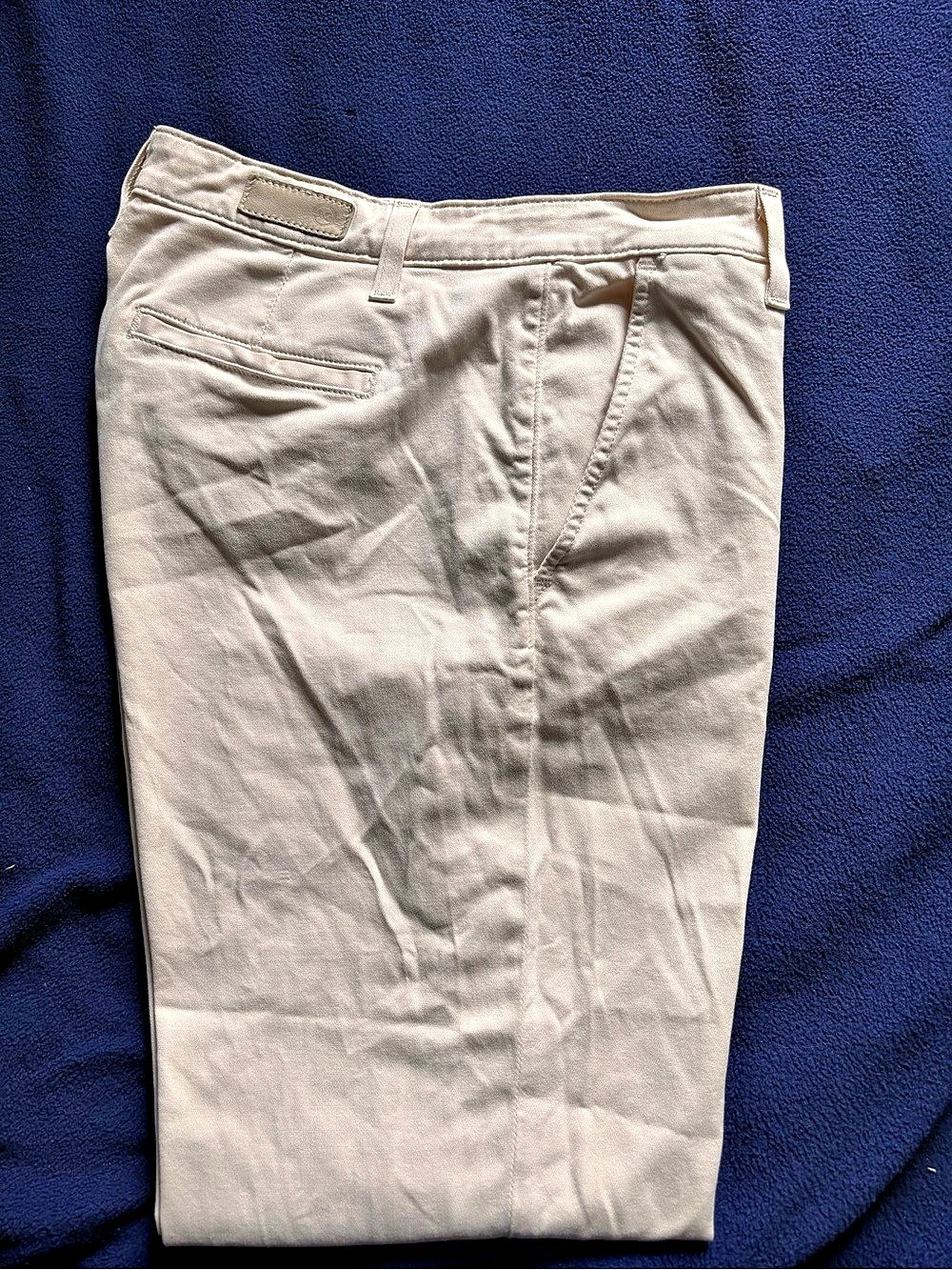 AG Women’s Caden cut slim Jeans in Cream Waist 29